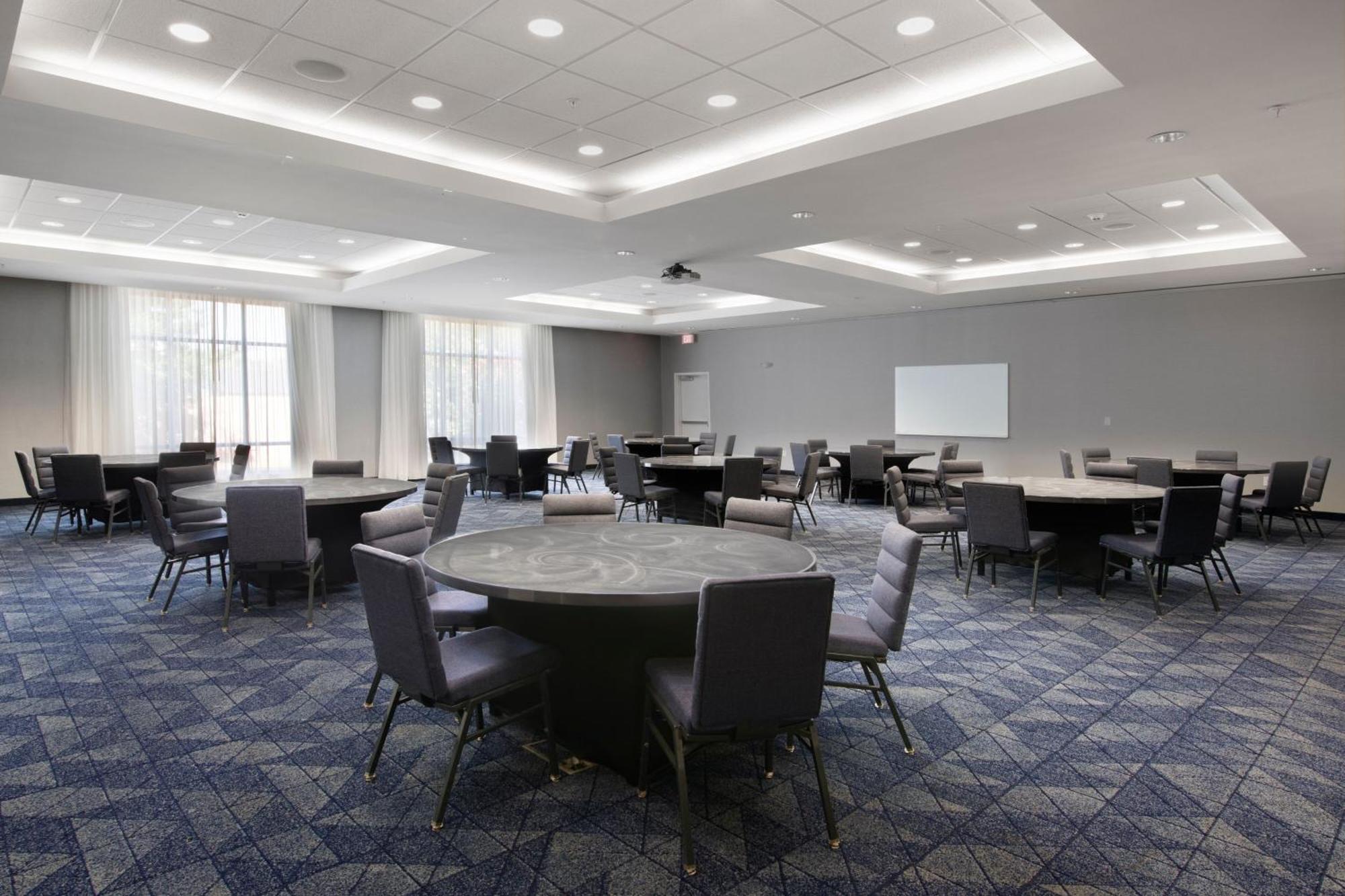 Courtyard By Marriott Lubbock Downtown/University Area Eksteriør bilde