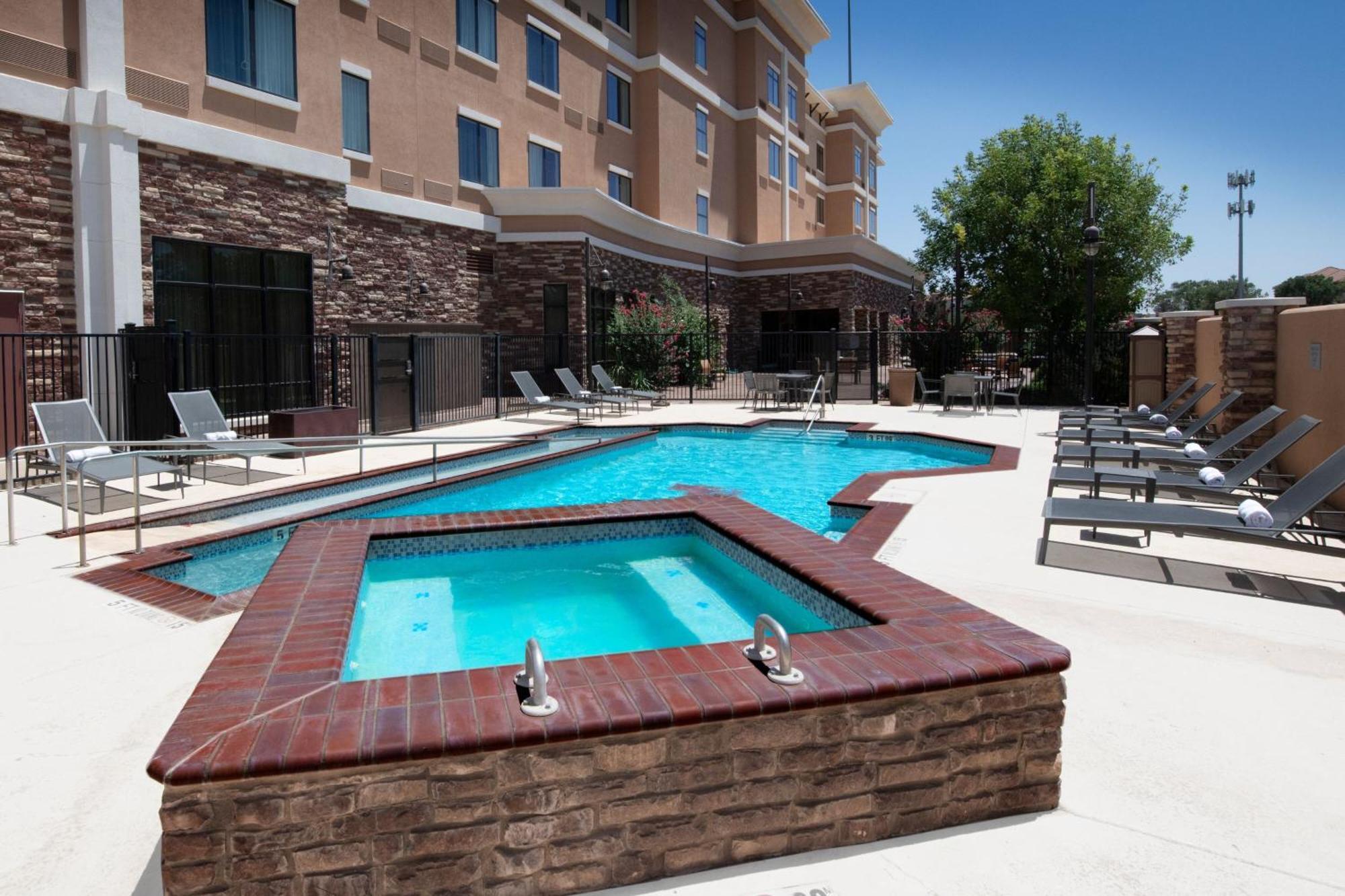 Courtyard By Marriott Lubbock Downtown/University Area Eksteriør bilde